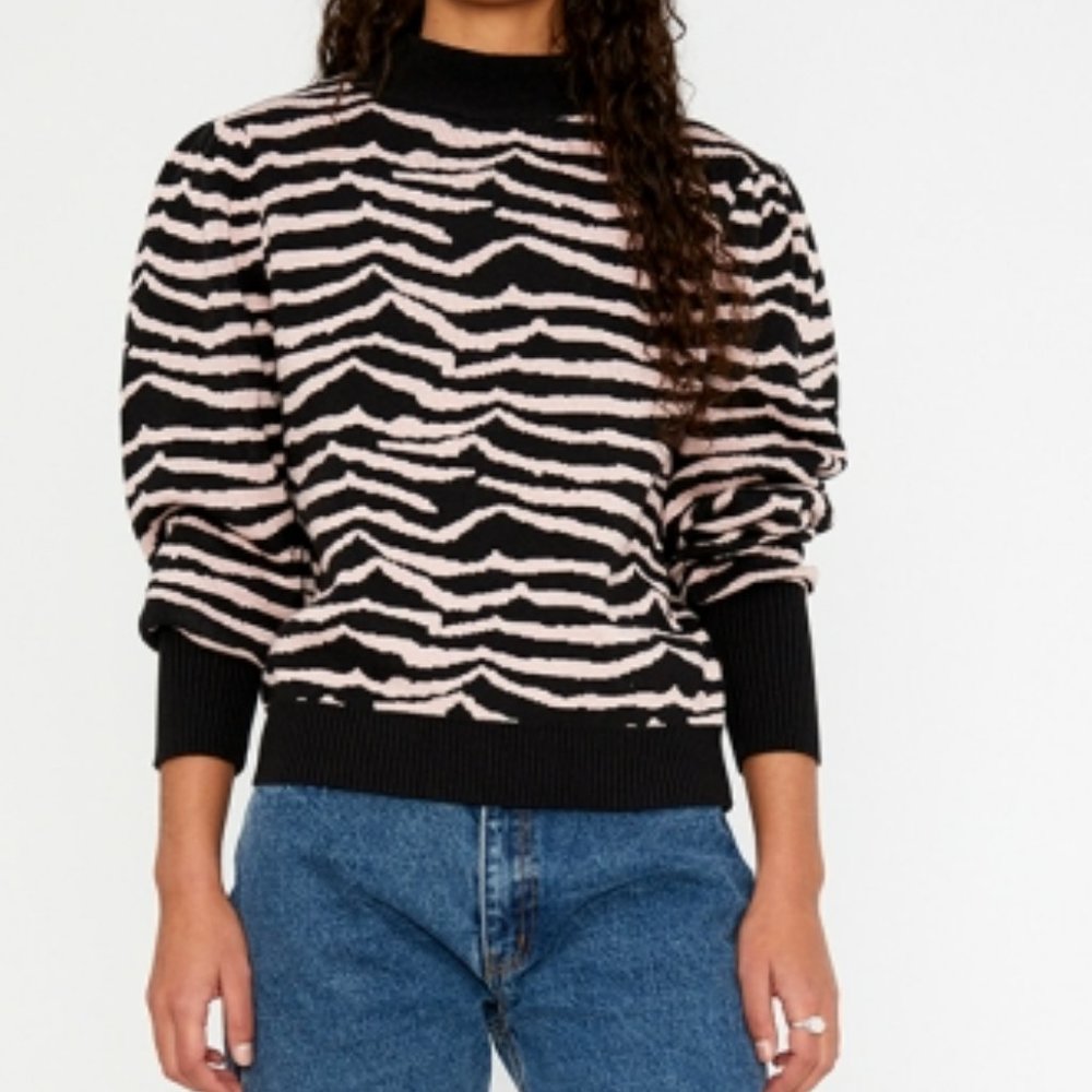 NWT Wild Pony Black And White Zebra Print Intarsia-Knit Sweater With Puff Sleeve